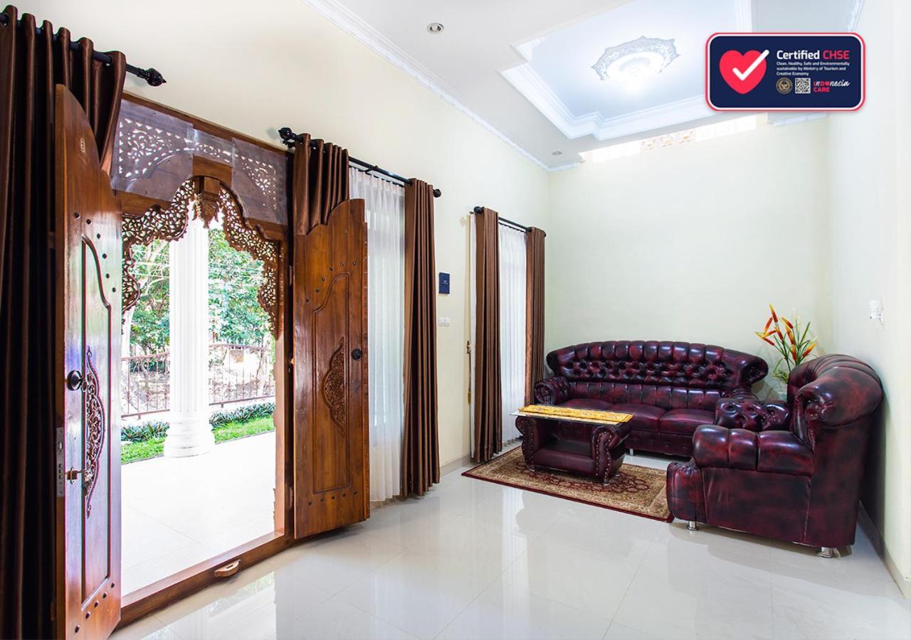 Omah Etam Villa Blaburan Buitenkant foto